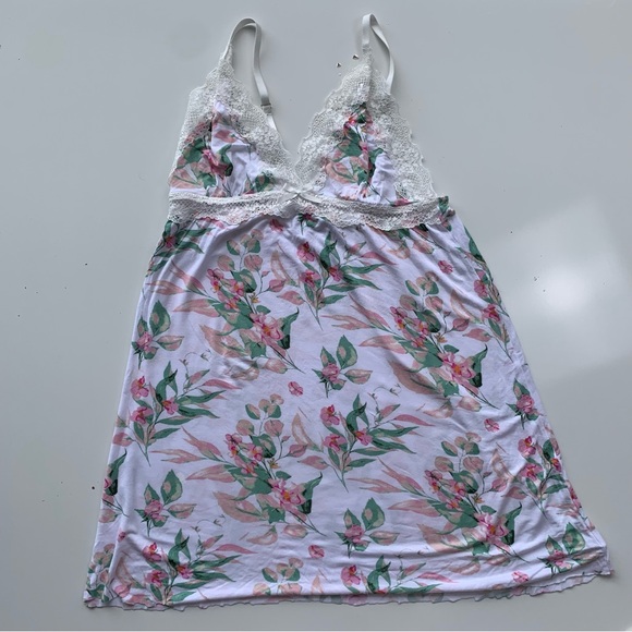 Daisy Fuentes Dresses & Skirts - DAISY FUENTES INTIMATES Womens Lace Trim Chemise Size S Stretch Fabric